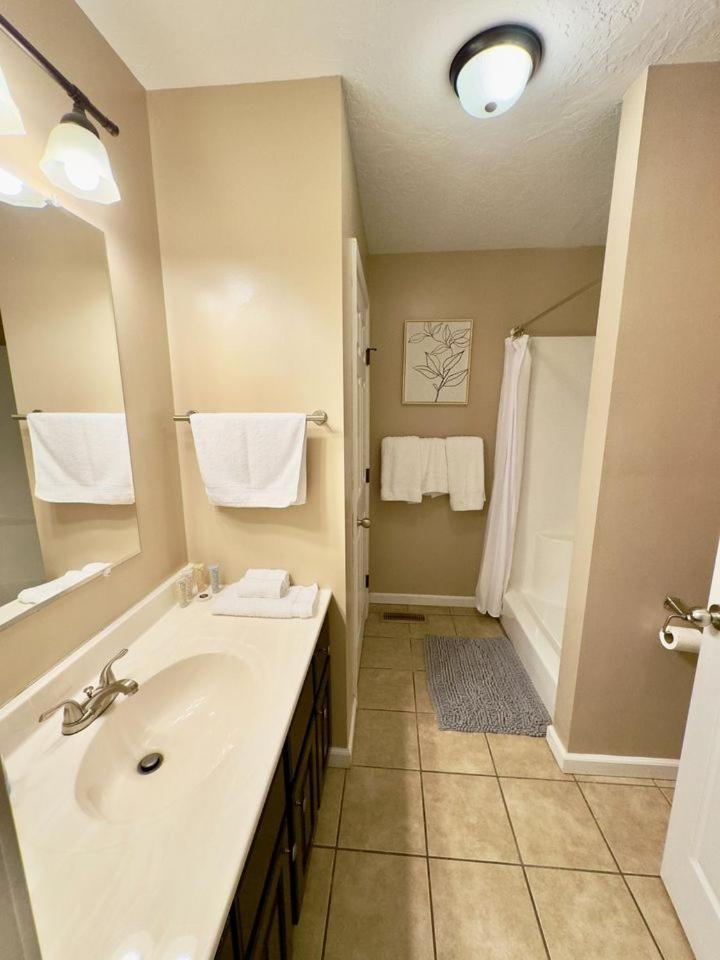 Cozy 2 Bedroom Townhouse Near Lake And Restaurants Guntersville Exterior foto